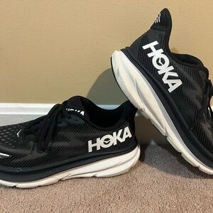 Hoka One One Clifton 9 1127895 Black White Running Shoes Men's 10.5 D